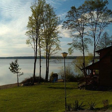 Domek Nad Jeziorem Na Mazurach-Marta Jeziorowskie Extérieur photo
